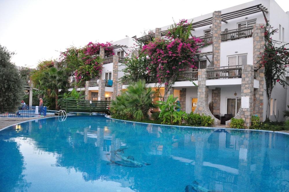 Ayaz Aqua Otel 5*